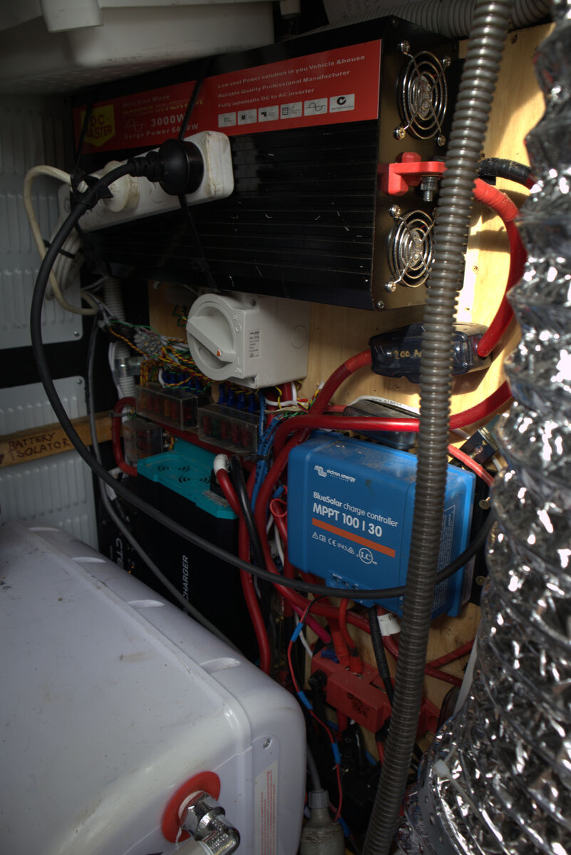 Solar controller and wiring